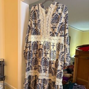 SHEIN Curve Blue and Cream Paisley Maxi Dress